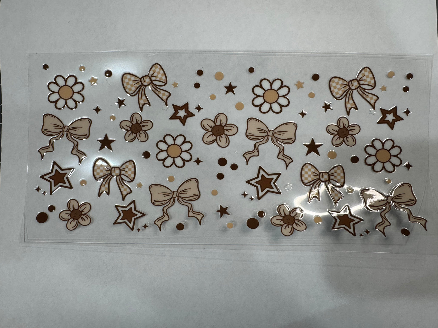Tan Flowers & Bows