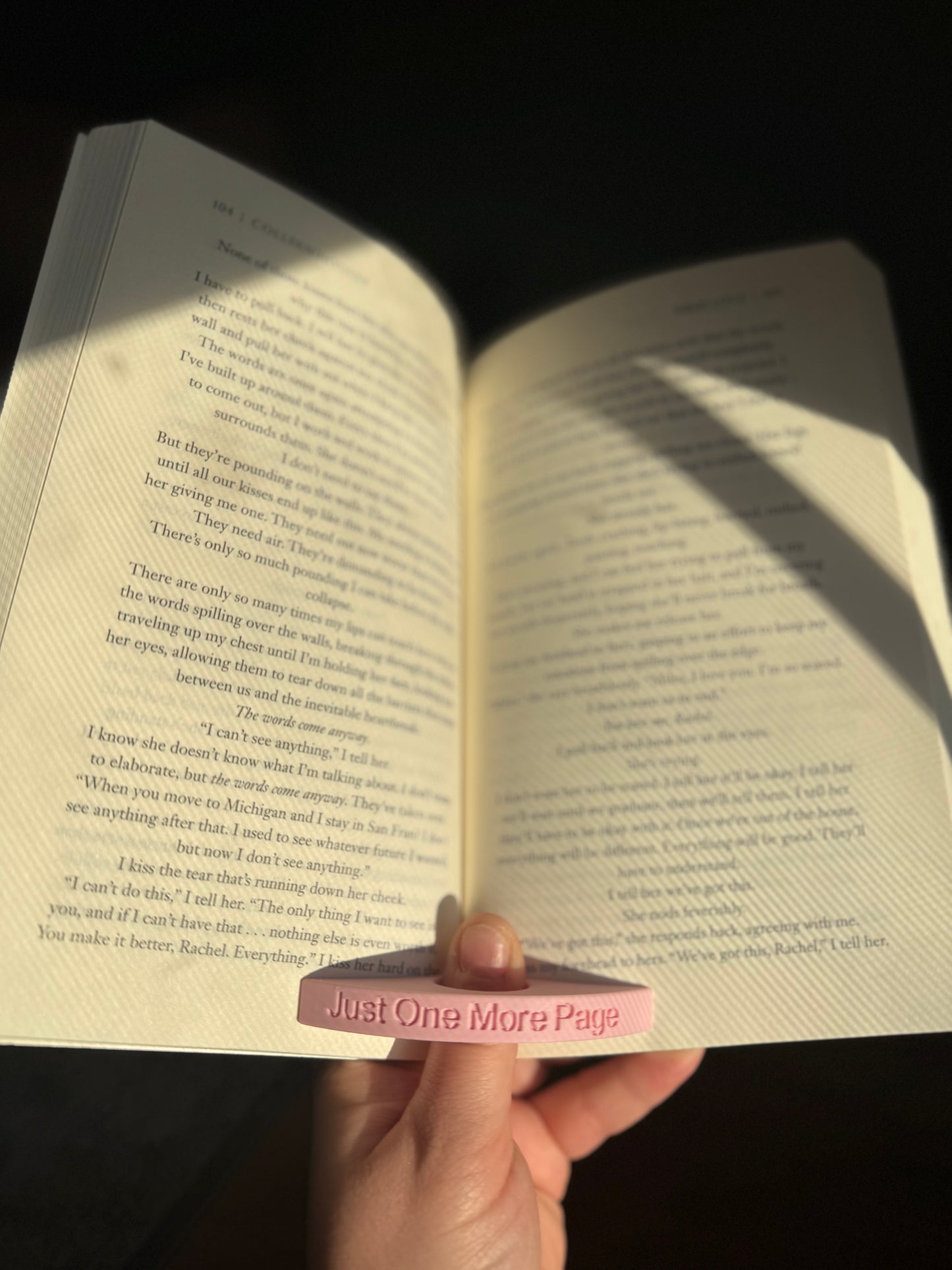 Page Holder with Custom Slogan