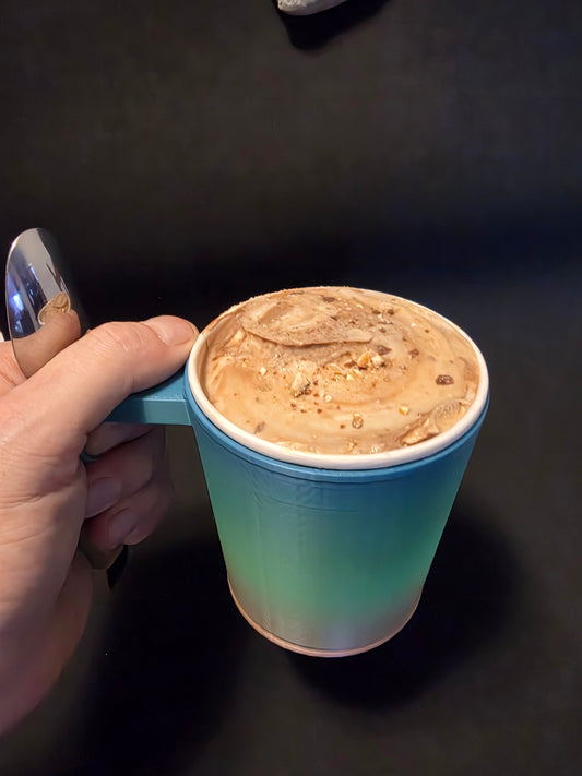 Ice Cream Pint Holder with Spoon Hole